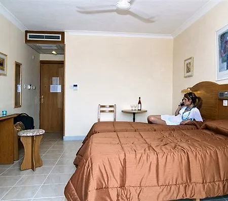 Szálloda Coral San Pawl il-Baħar